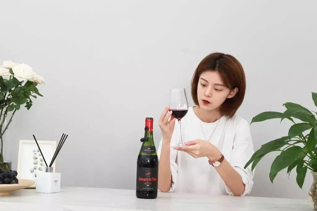 三瓶酒下肚,每日红酒测评推荐