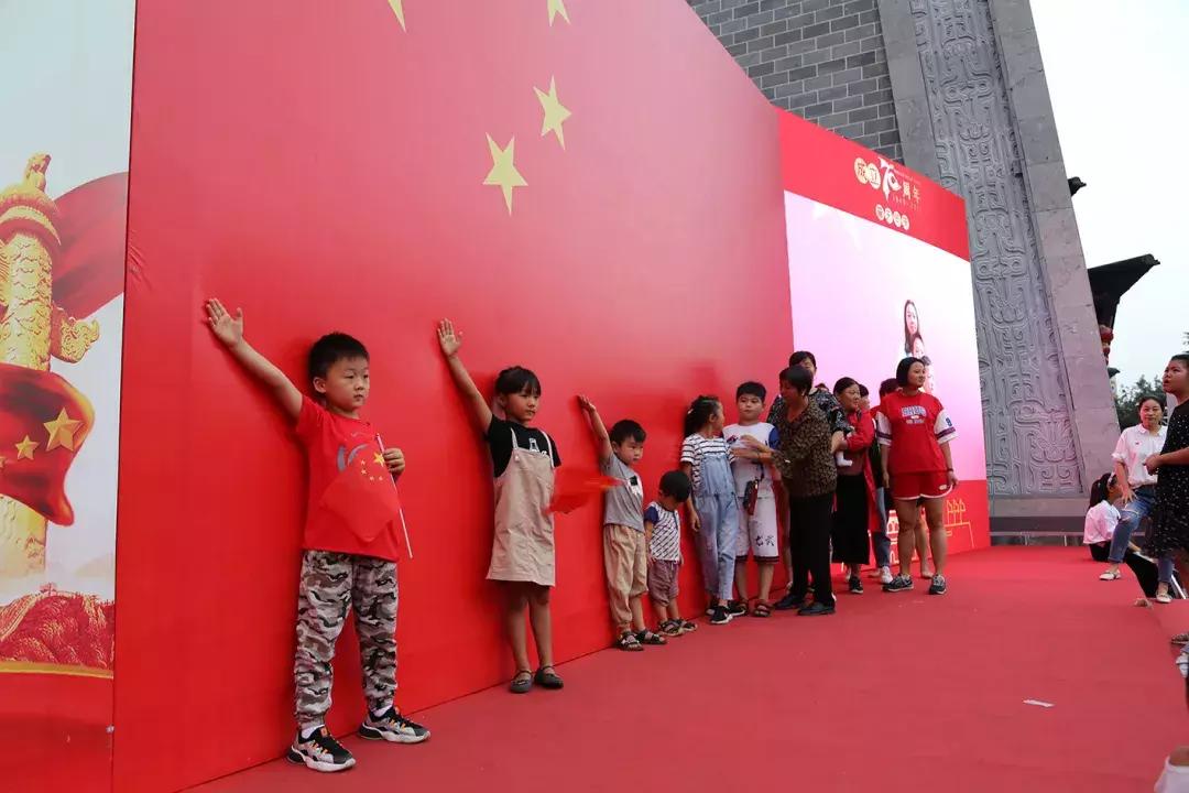 栉风沐雨七十载沧桑巨变铸辉煌,栉风沐雨一百年砥砺前行