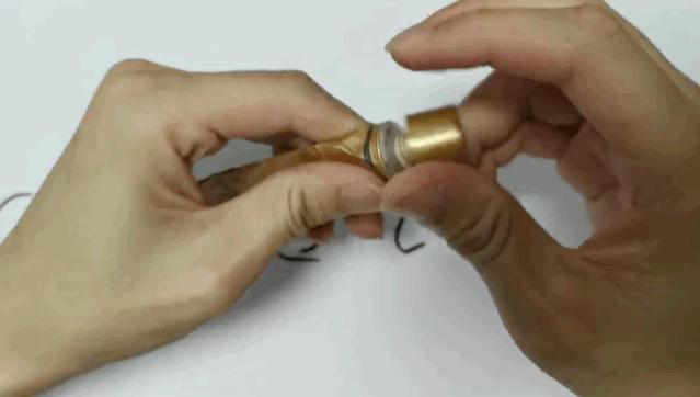 厦门直男没救了？我们邀请了5个帅哥猜化妆品，看完吐出两斤血...