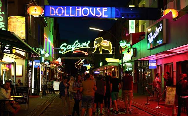 欧洲最大的ji院—绳索大街，为什么欧洲最大的红deng区在德国？