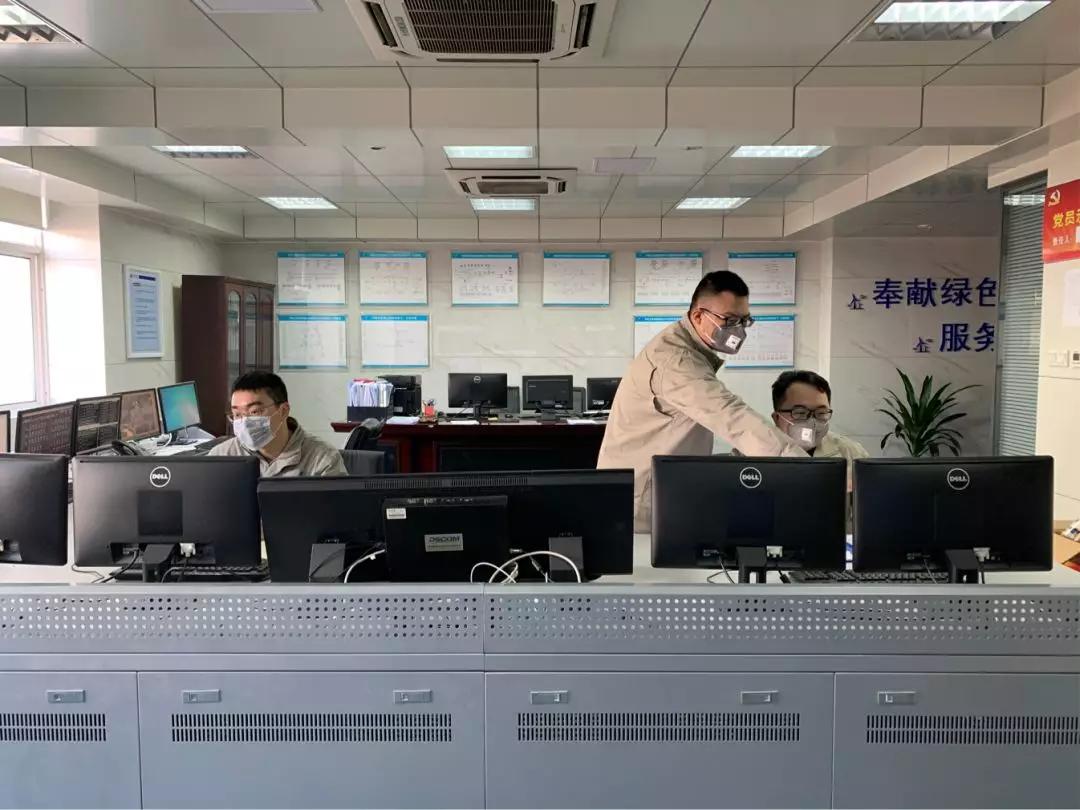 奋战疫线华能驰援雷神山医院建设,奋战疫线的战士