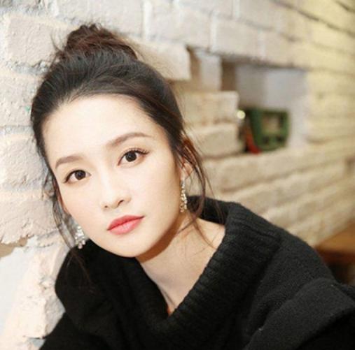 有气质的女士戴什么样的黄金,年轻女性适合戴什么样的黄金首饰