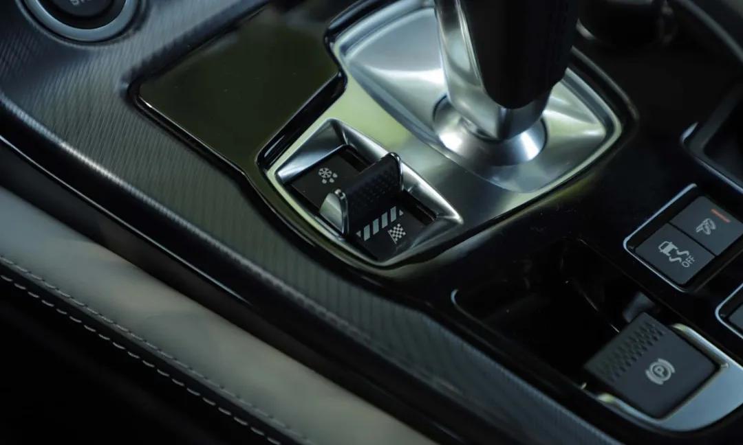 2018款3.0t捷豹f-type现车,捷豹f-type对比保时捷911