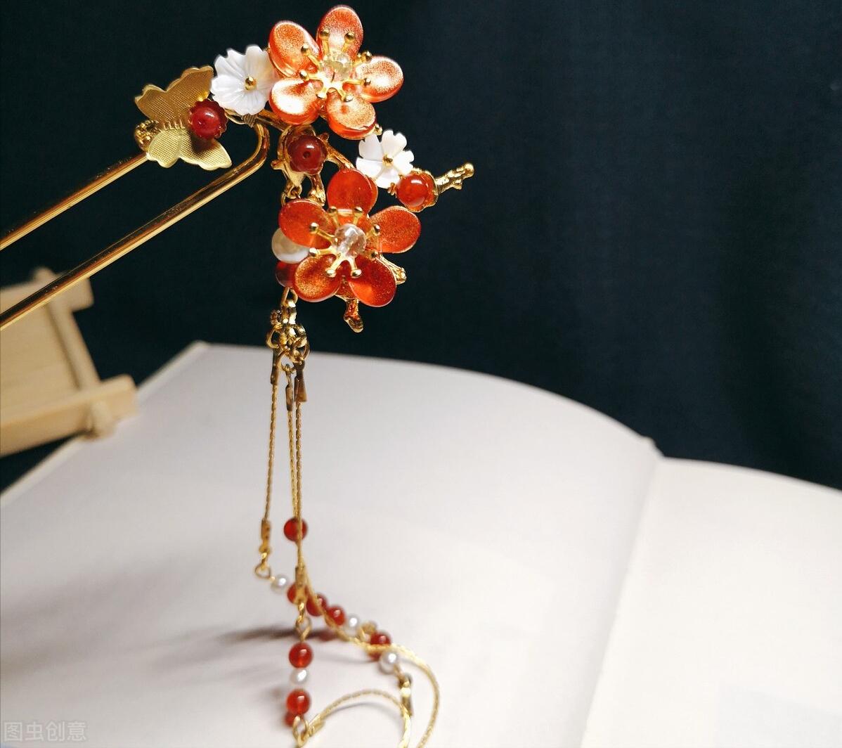 佩戴银饰变黑的原因,佩戴银饰有什么讲究