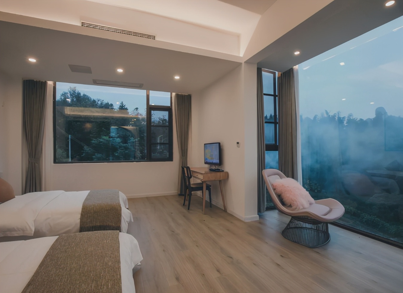 韶关丹霞山下绝美民宿,丹霞山邂逅阳光江畔度假民宿