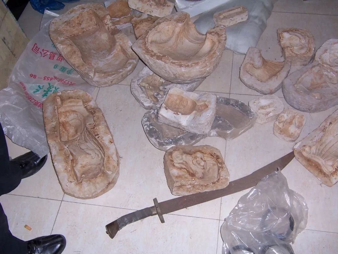 午夜时分，西安长安区一村子的古墓里突然发出一声巨响！而墓主人竟然是唐玄宗曾经最宠爱的女人，不是杨玉环