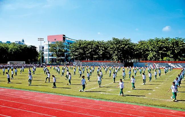 精彩的校园足球赛过程,儋州海南中小学生校园足球联赛
