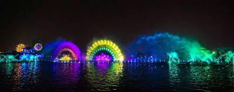 中国十大湖泊最美景点,十大风景最美的湖泊排行榜