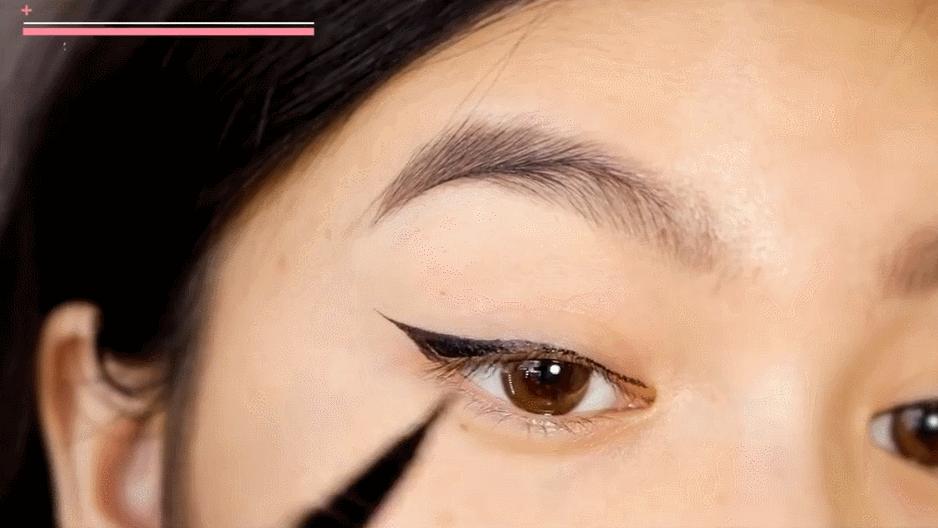 胶线笔画眼线教程新手手残党,手残党眼影教程探险家无眼线