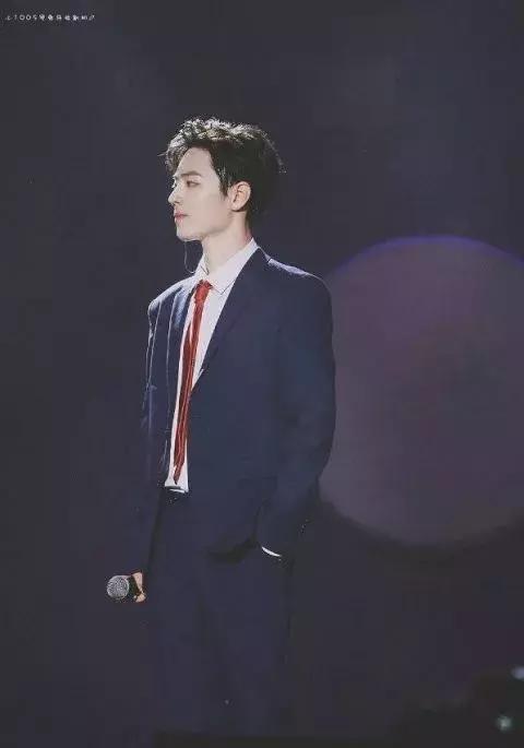 肖战李圣经同屏,李圣经肖战