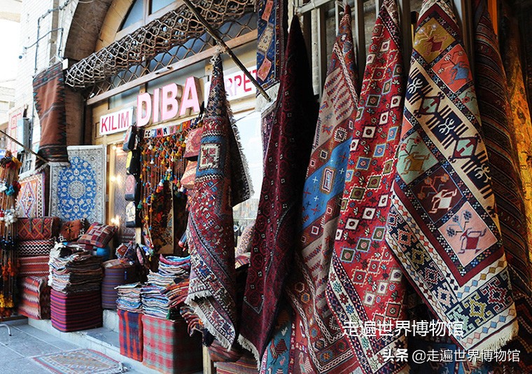 一块波斯地毯是否优级，看它这个位置便能一眼鉴出品质