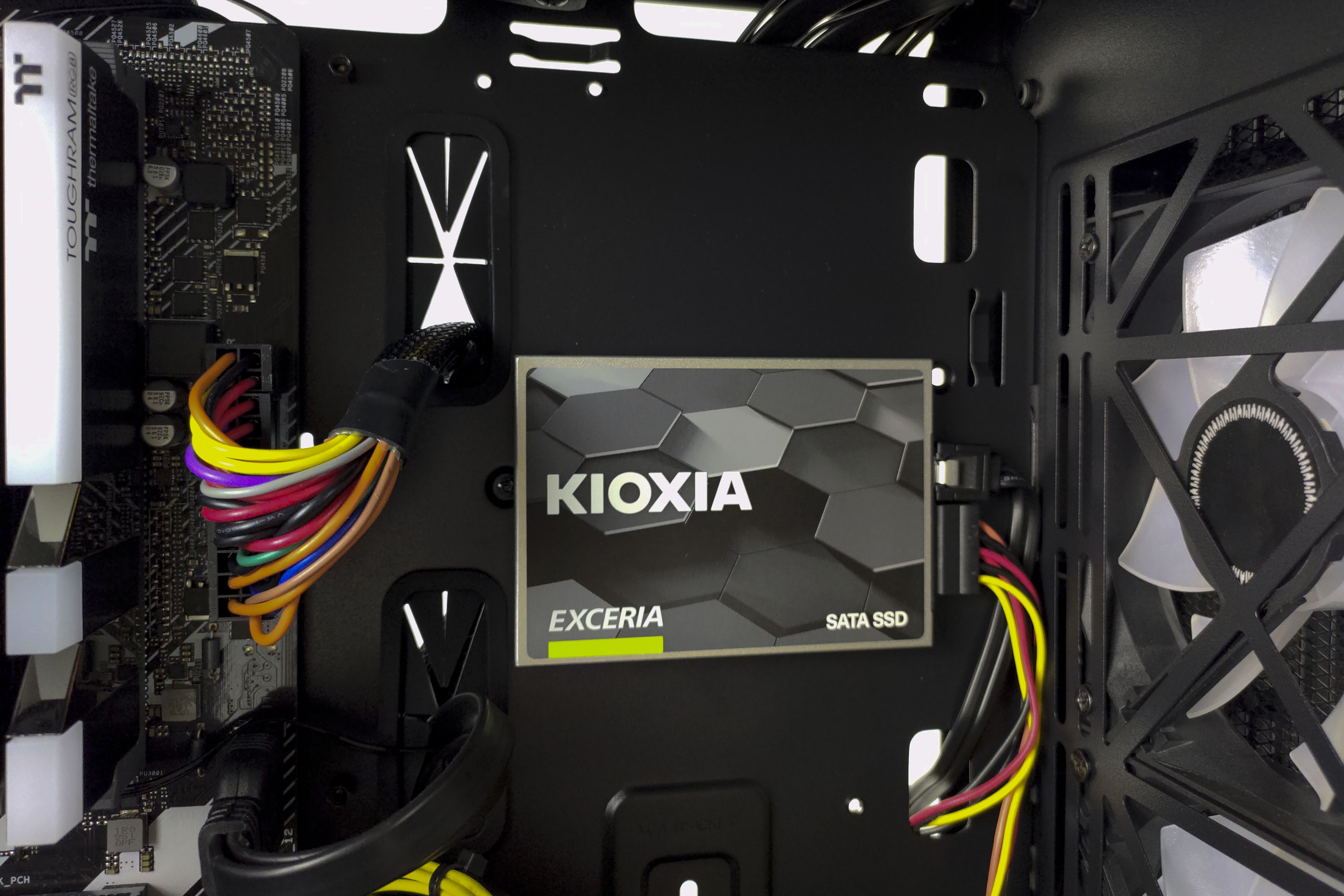 九州风神cl500机箱玻璃炸了,九州风神cl500机箱可以装4070ti吗