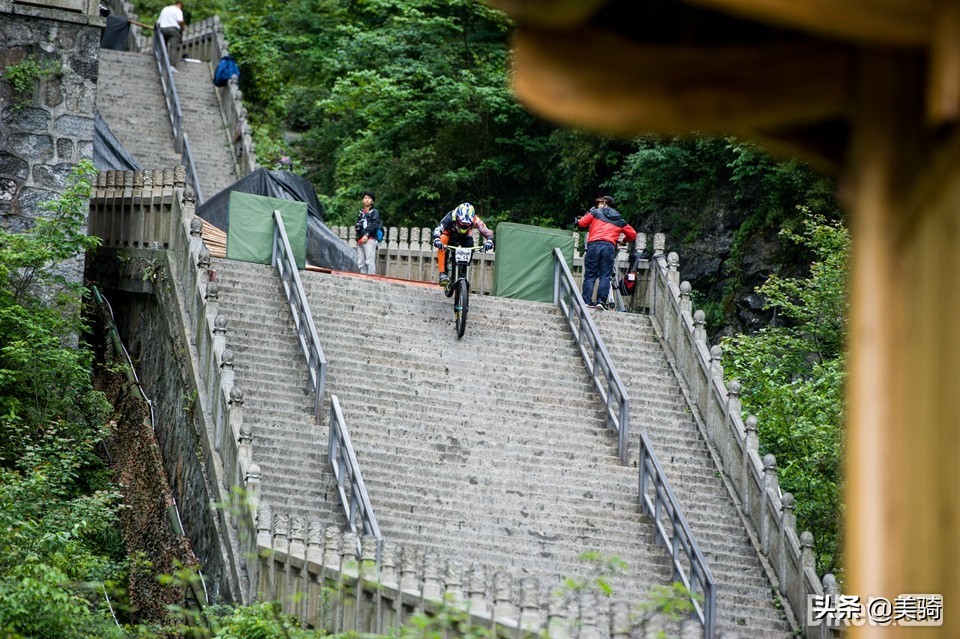 史海钩沉论古今,史海钩沉同义词