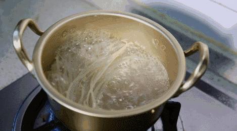 网购螺蛳粉哪款真好吃？试了一年，终于找到无限回购的真爱