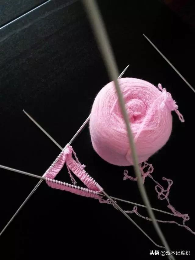 棒针编织漂亮的袜子,宝宝袜子棒针图解一片式