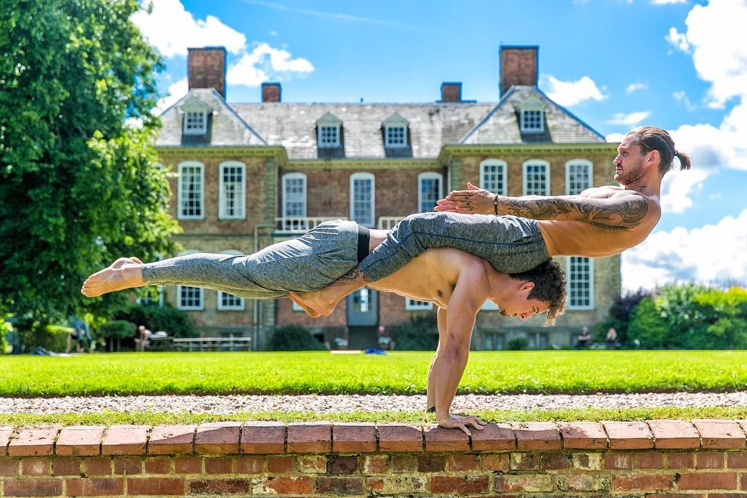 瑜伽哪个体式改善静脉曲张,小腿静脉曲张怎么改善