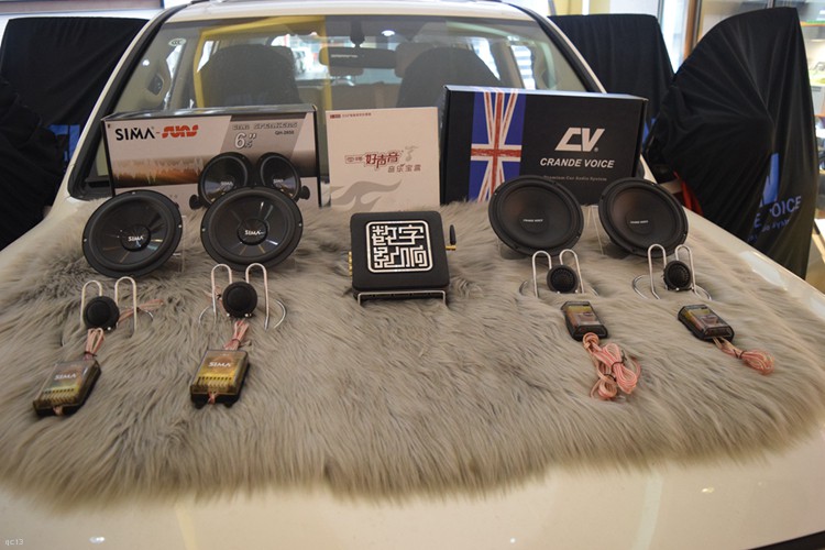 音响更动听，聆听更惬意：兰德酷路泽汽车音响改装！昆明发烧友