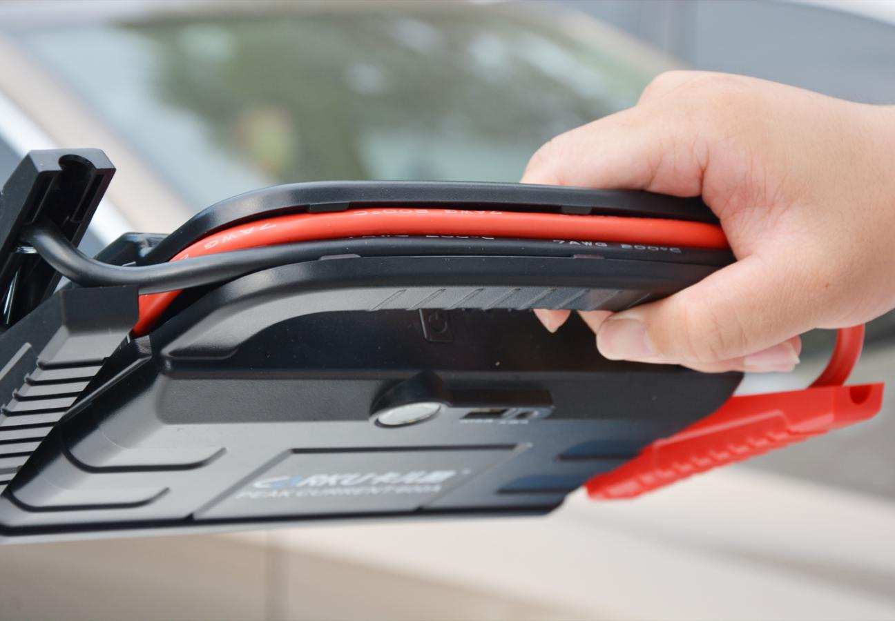 卡儿酷汽车应急启动电源用法,卡儿酷汽车应急启动电源怎么使用