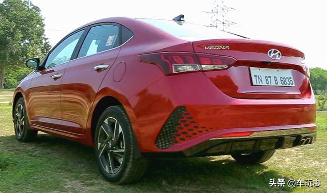 2011年现代瑞纳verna怎么开后备箱,现代verna瑞纳自动挡高配版