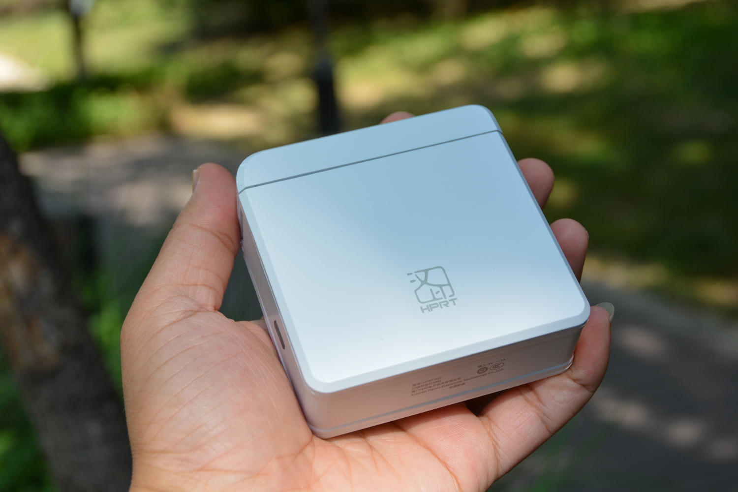 手持便携标签打印机价格,迷你透明不干胶标签打印机