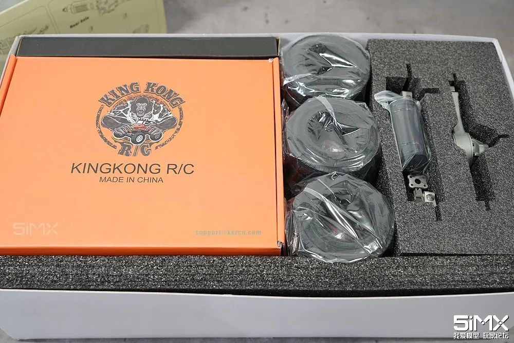 卡车模型1:18开箱 (1:50合金尖头货柜卡车模型开箱)