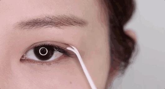 双眼皮贴怎么改善眼型,单眼皮肿眼泡怎么贴双眼皮贴教程