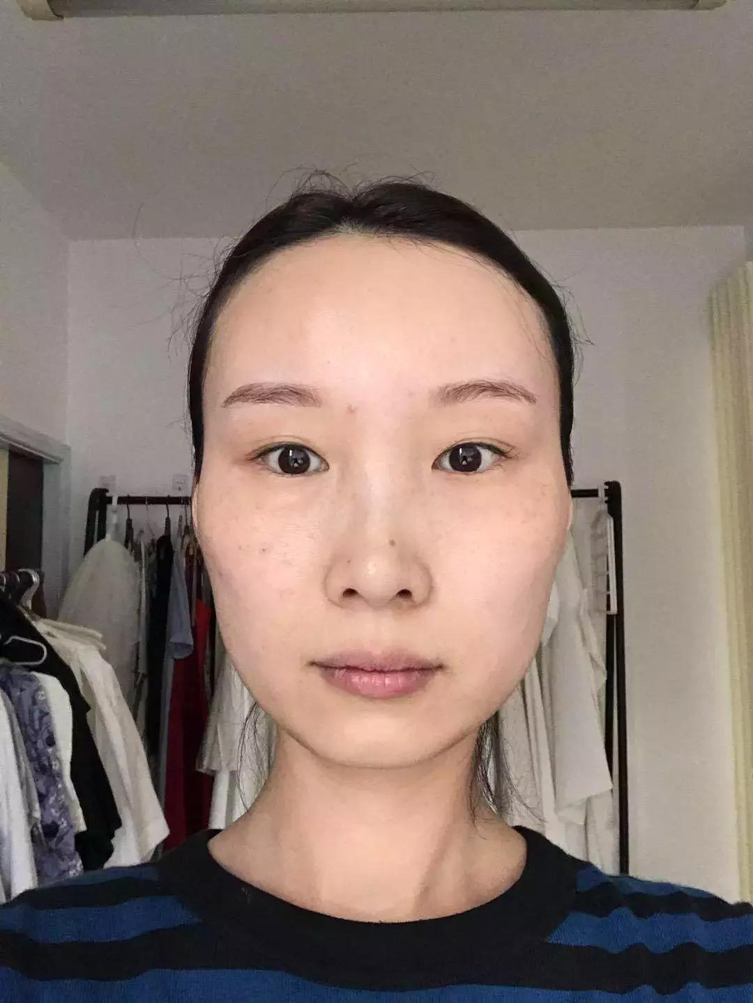 厚嘴唇怎么化好看的妆,小眼睛厚嘴唇适合什么风格的妆