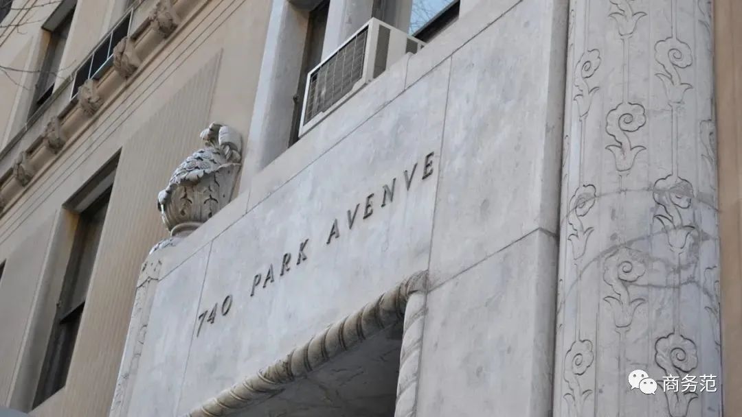 “华尔街之王”苏世民,从白手起家到身价千亿,爱买豪宅戴Swatch