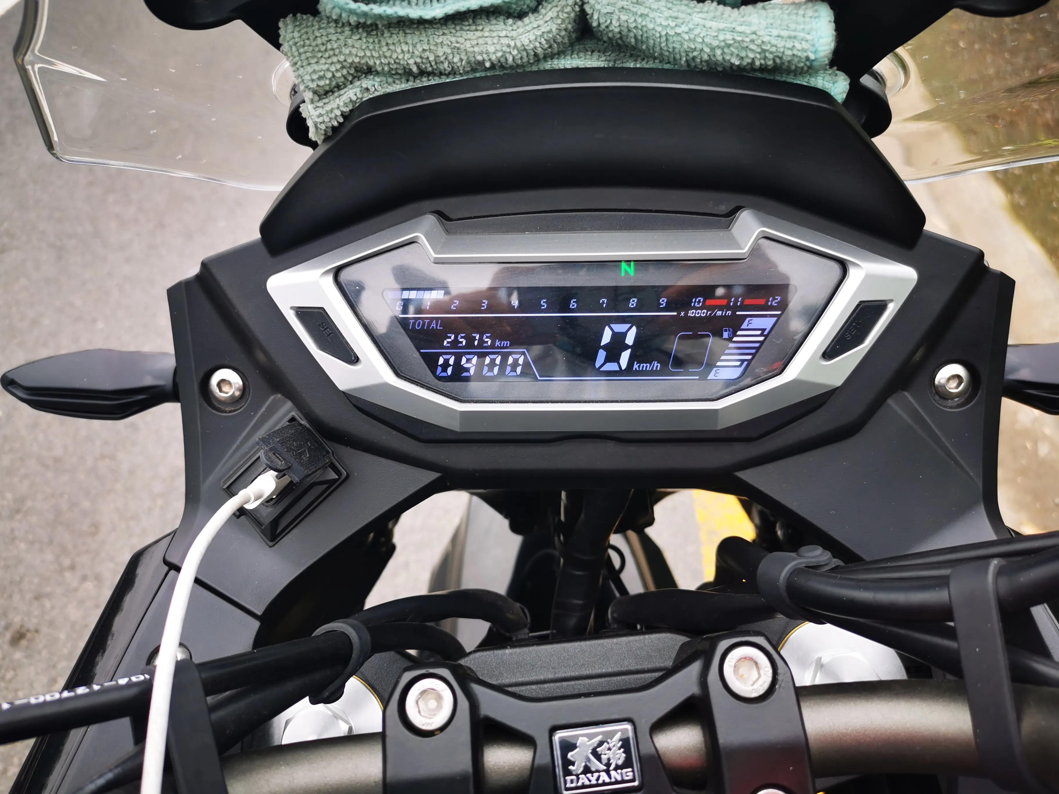 大阳天昴200和本田猛鸷哪个好,大阳天昴200-6a骑行感受