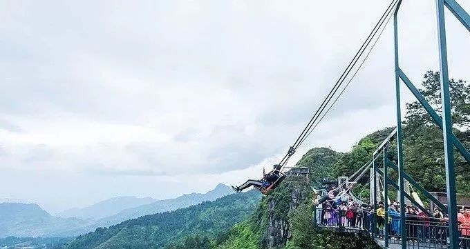 巴厘岛大秋千值得去吗,巴厘岛网红秋千值得去吗