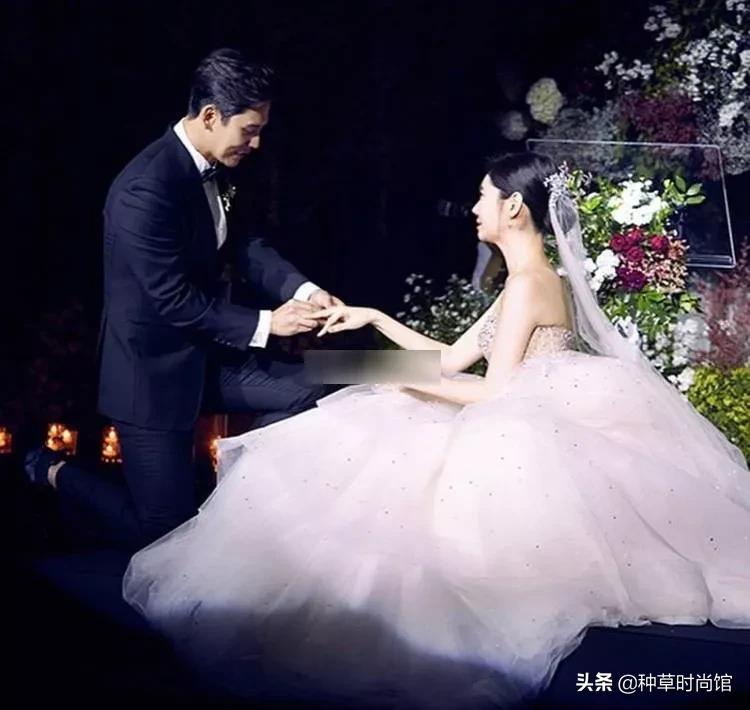 各大明星结婚的婚纱,2019明星婚纱