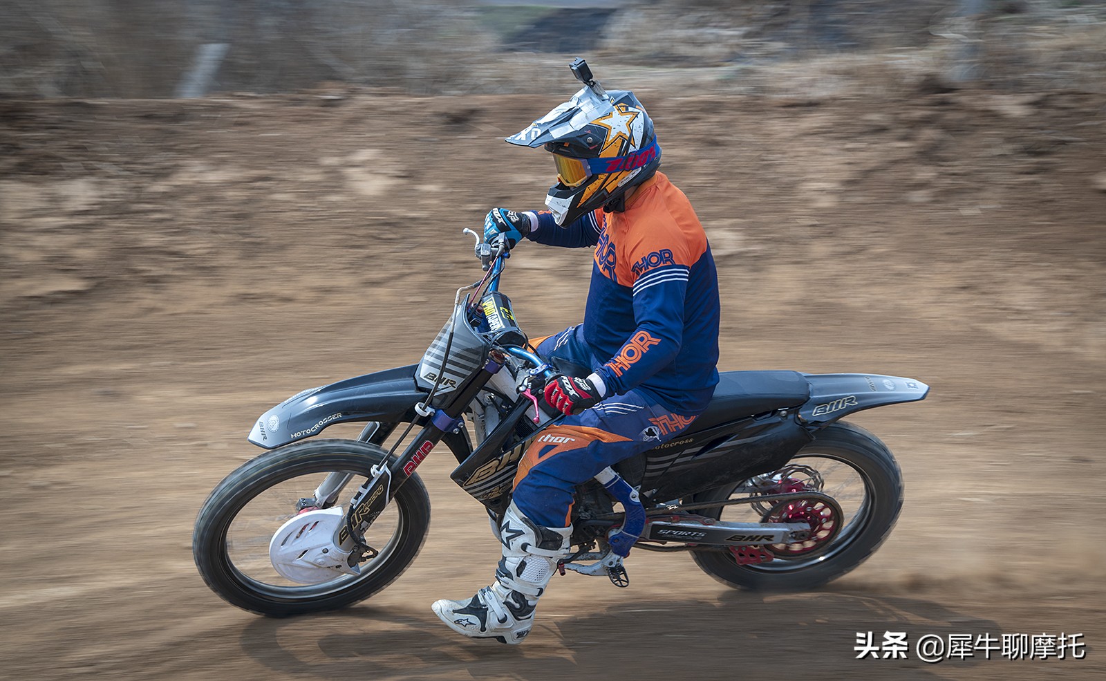 在哪玩越野车更合适,玩越野车的真实感受