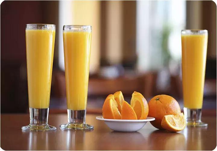 怀孕期间一定不能吃的十种食物,怀孕一个月哪些食物不能吃啊