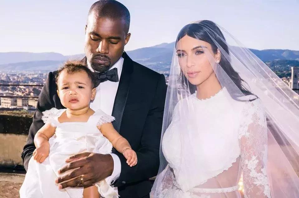 才华横溢的女人是什么样子,真正聪明有才华的女人