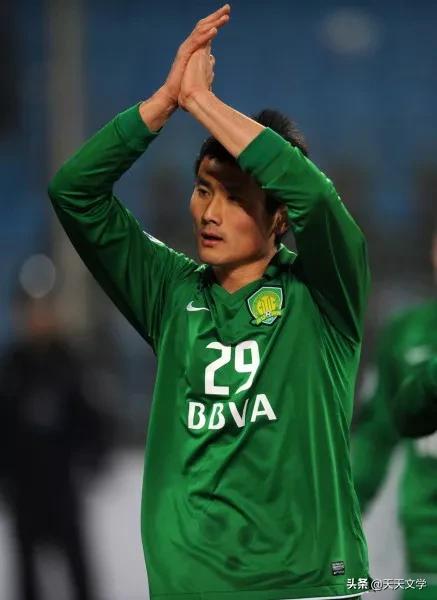 足球运动员邵佳一,中国的贝克汉姆