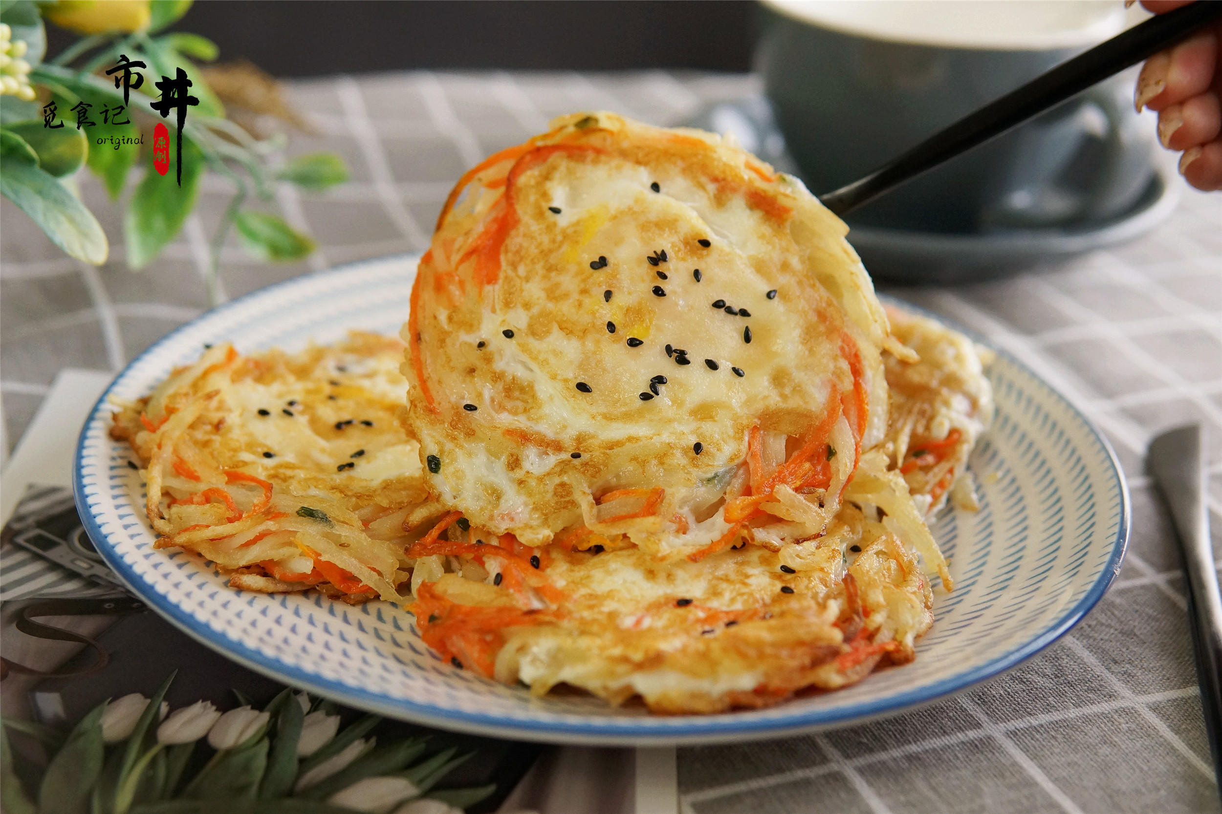 煎荷包蛋搭配什么好吃,煎荷包蛋正宗做法