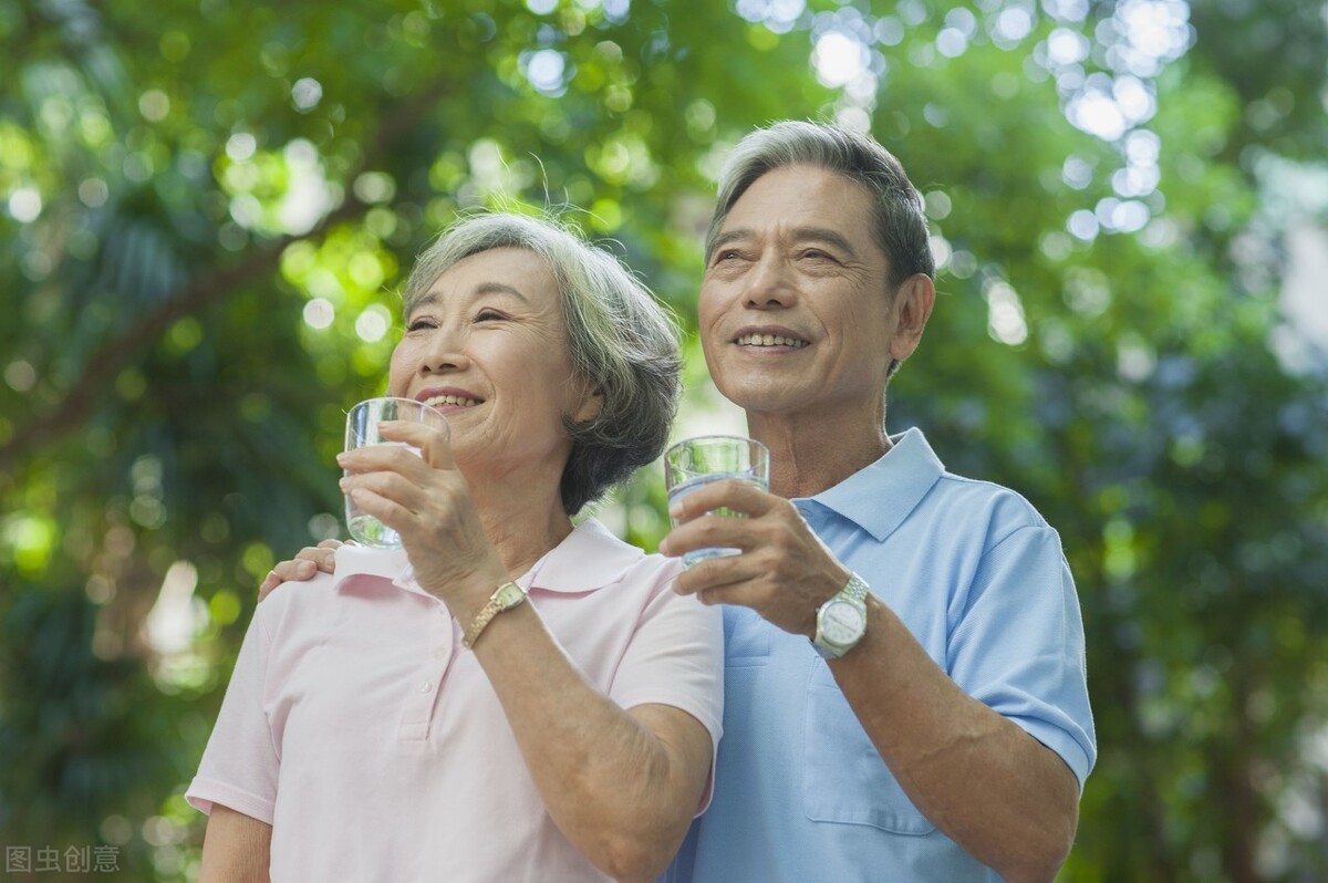 老年人严重缺乏营养该怎么补身体,老年人缺什么营养最好