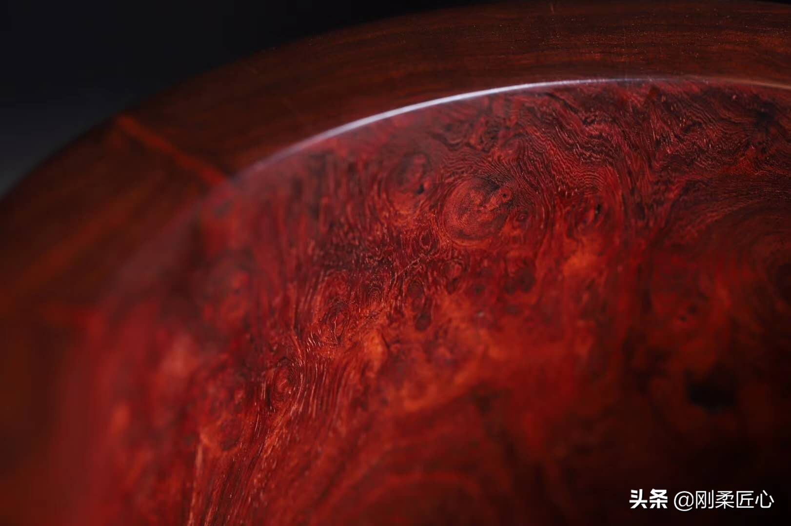 印度小叶紫檀手串多久变黑,小叶紫檀珠子会逐渐变黑吗