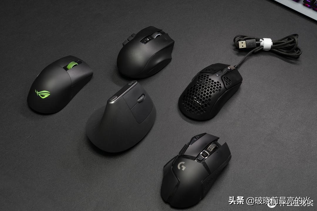 现在主流游戏鼠标键盘耳机,平民游戏键盘鼠标耳机套装推荐