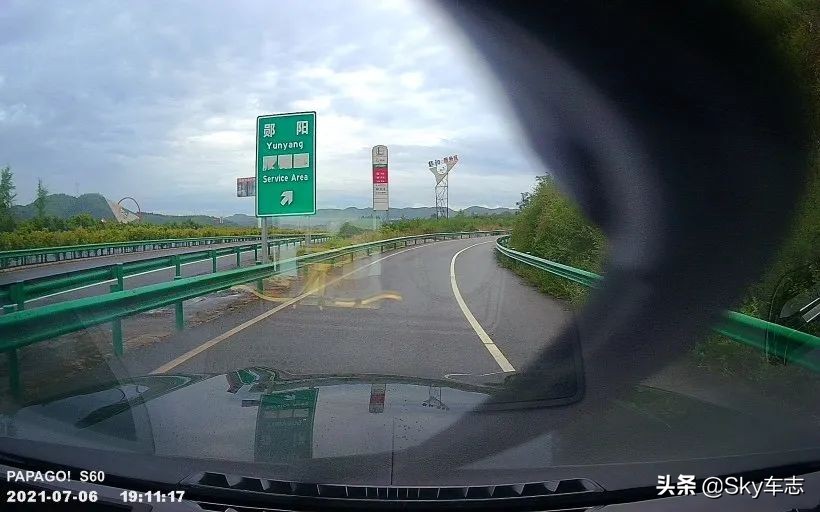 7天3000公里,宝马x57000公里发现烧机油