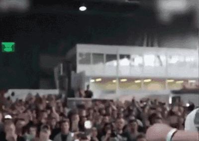 俄罗斯硬核扇脸比赛,不愧是战斗民族吵架差点要命