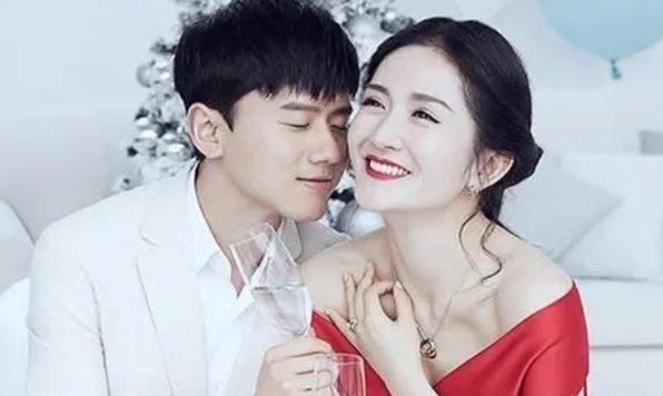 刘烨谈谢娜刘烨和谢娜在机场相遇,谢娜陪伴刘烨六年最终还是分开