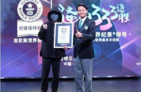 骚白为何不直播王者了,斗鱼骚白刚开播露脸