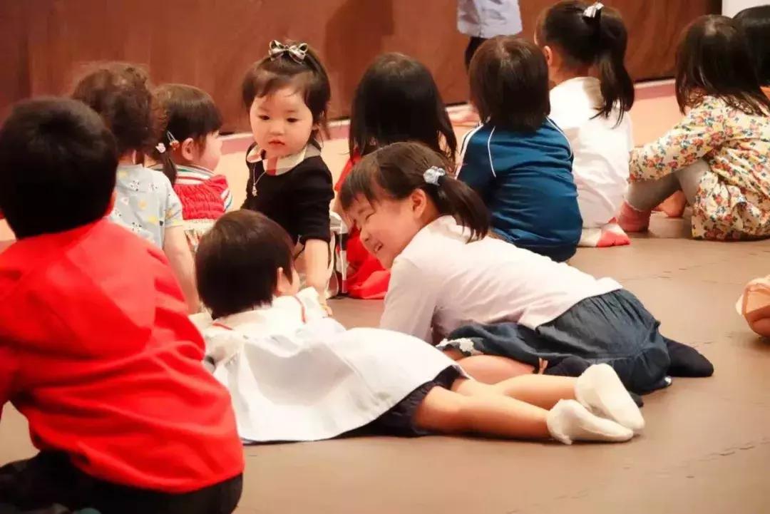 全职妈妈教不出成绩优秀的孩子,全职妈妈孩子上学了能做什么工作