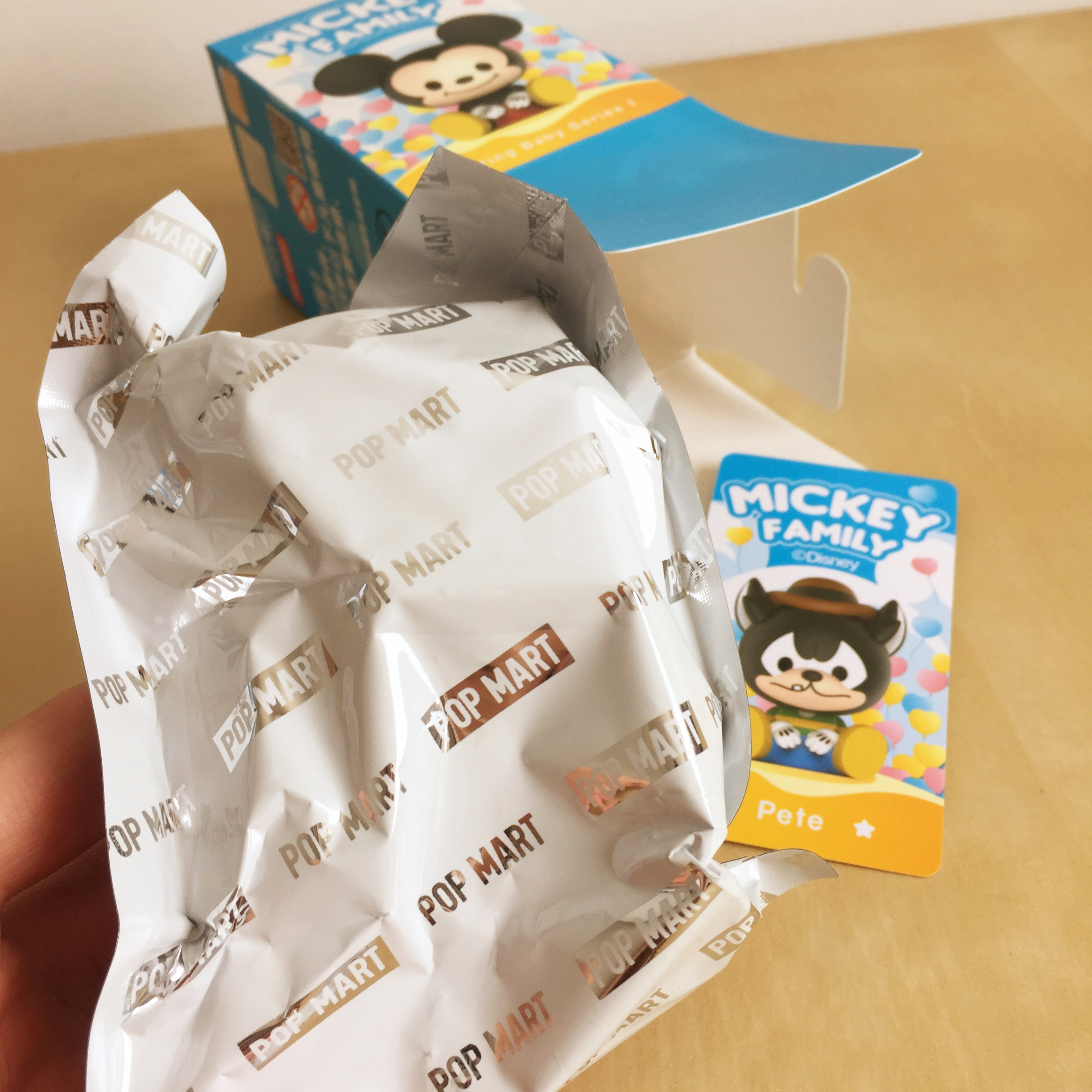 迪士尼米奇爬墙玩具盲盒,迪士尼米奇有趣的玩具