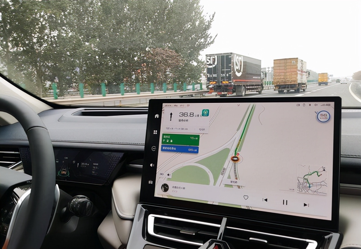 混动魏摩卡试驾,全新魏牌摩卡试驾