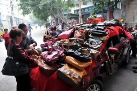 五菱荣光新卡双排地摊车,目前五菱荣光最便宜的车型