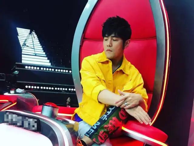 王源唱歌教学正确示范,王源骄傲唱歌小技巧