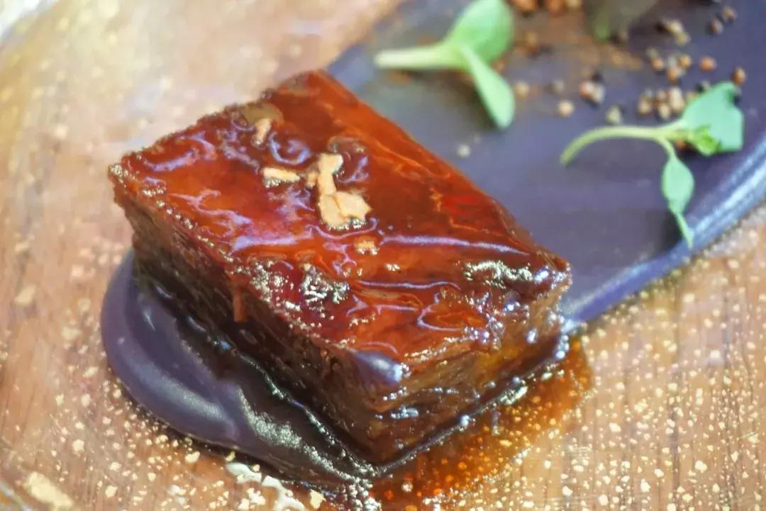 美狮美高梅vip酒店,美狮美高梅酒店湖景表演