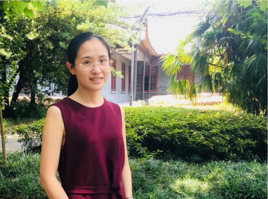 娃娃脸老师学生,女老师娃娃脸